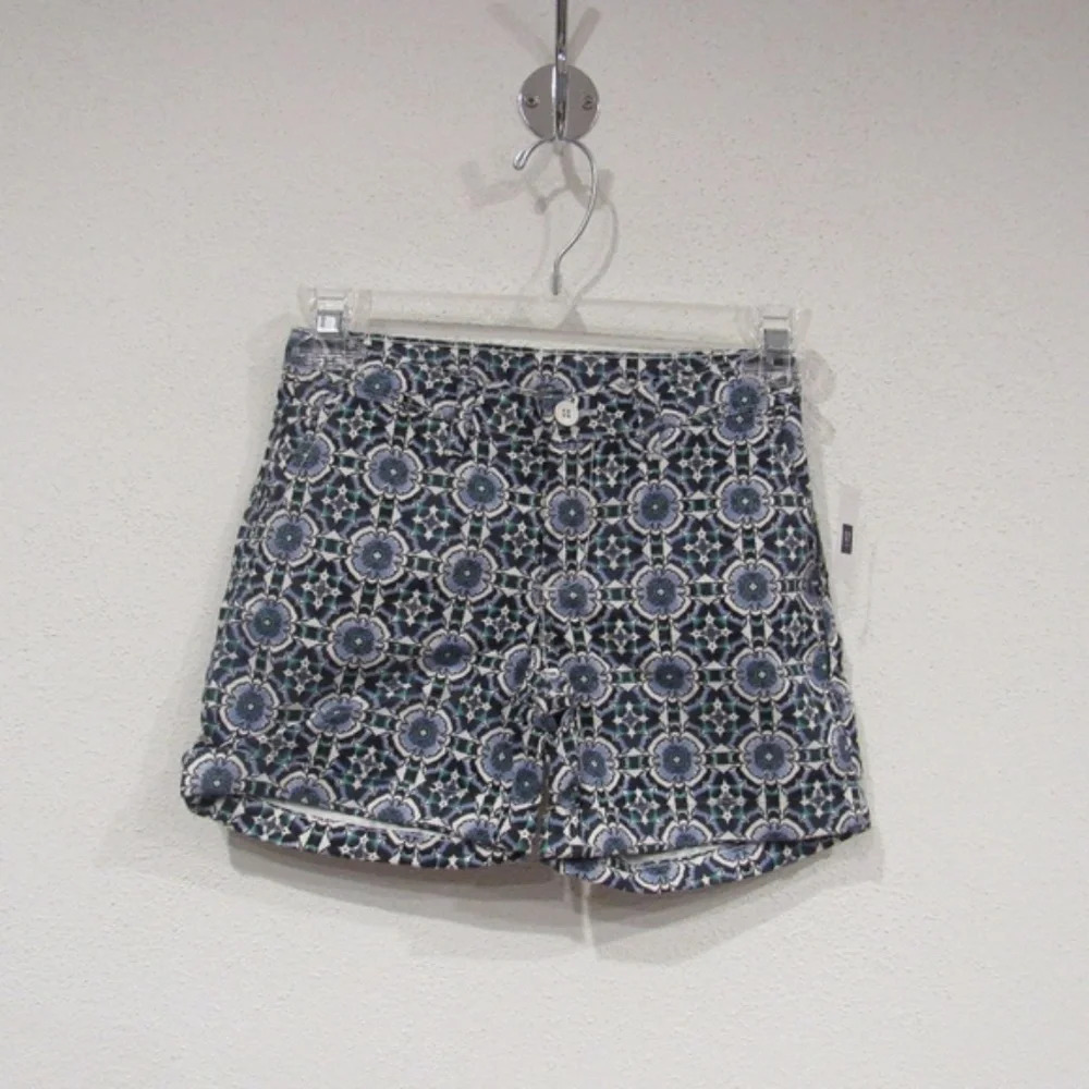 NWT Gap Geometric Print Midi Shorts Size 7